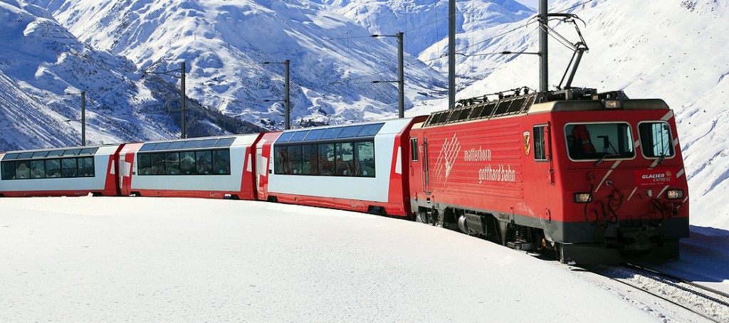 Glacier Express, Matterhorn-Gotthard-Bahn, Andermatt, Uri, Schweiz